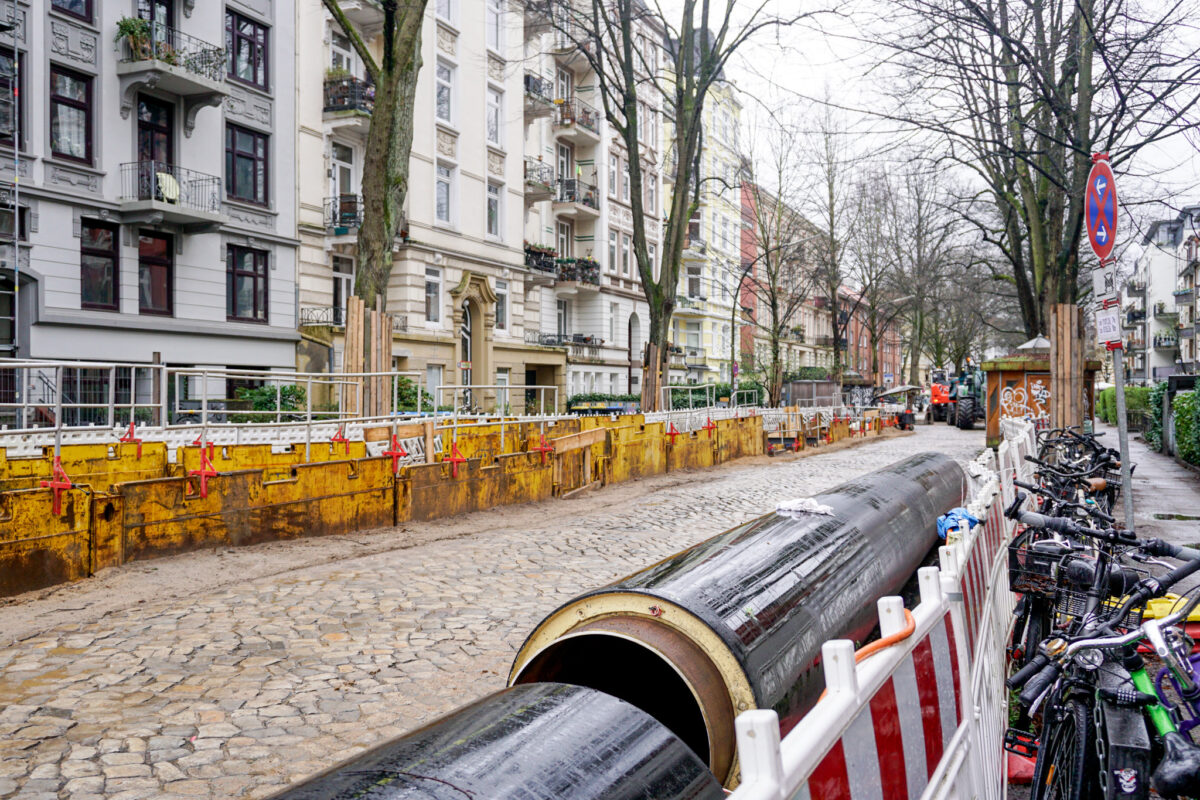 Das Kopfsteinpflaster in der Tresckowstraße soll nicht verschwinden. Foto: Jasper Karin