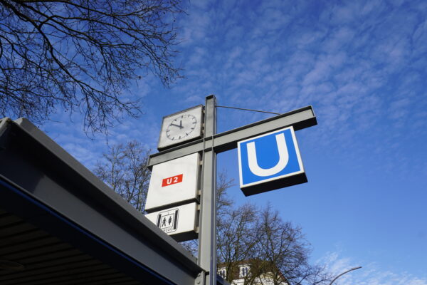 Am Donnerstag fahren weder U-Bahnen noch Busse. Symbolfoto: Alexis Milne