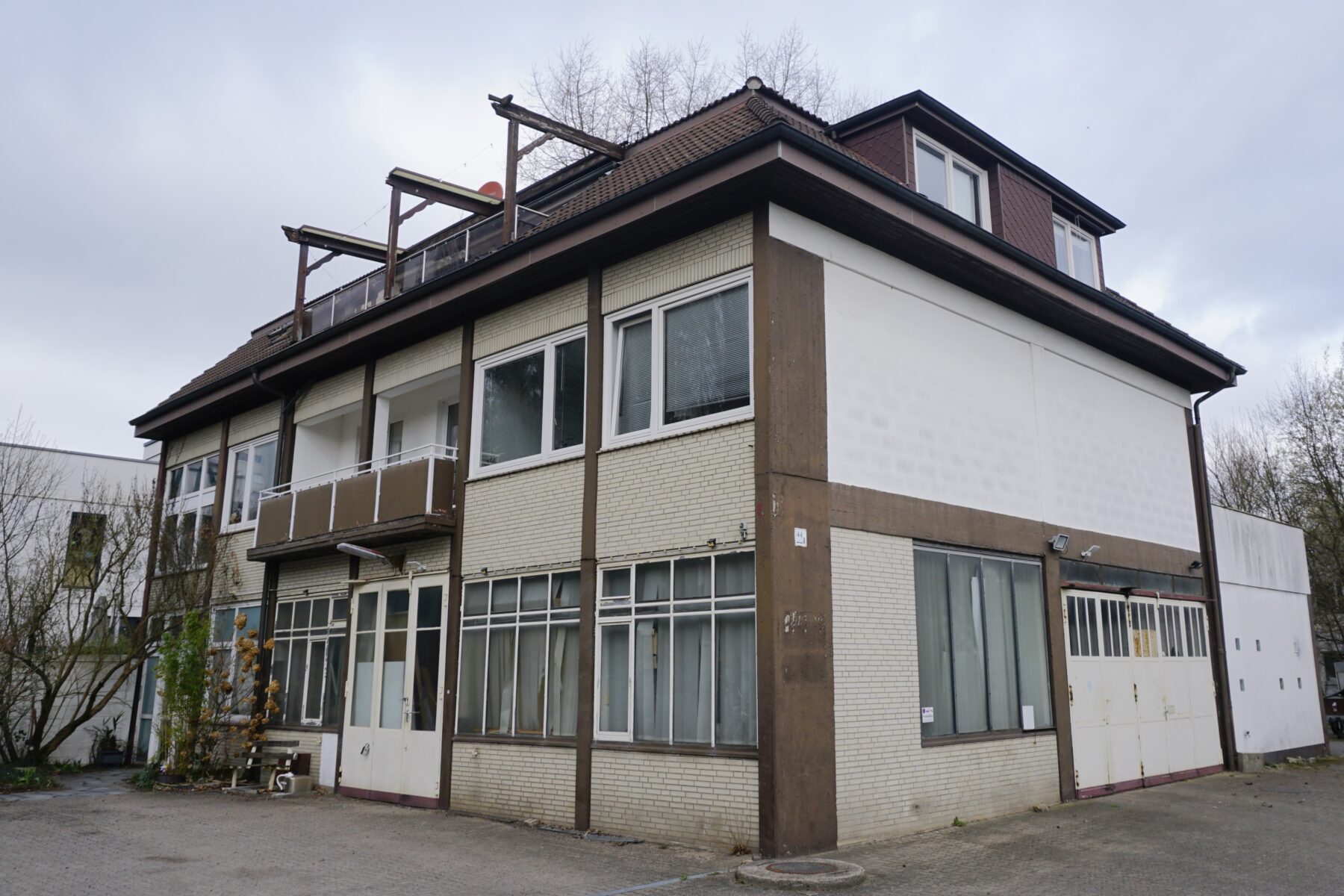 In dem Haus am Sorthmannweg befinden sich neben der WG auch ein Büto und eine Lagerhalle. Foto: Alexis Milne