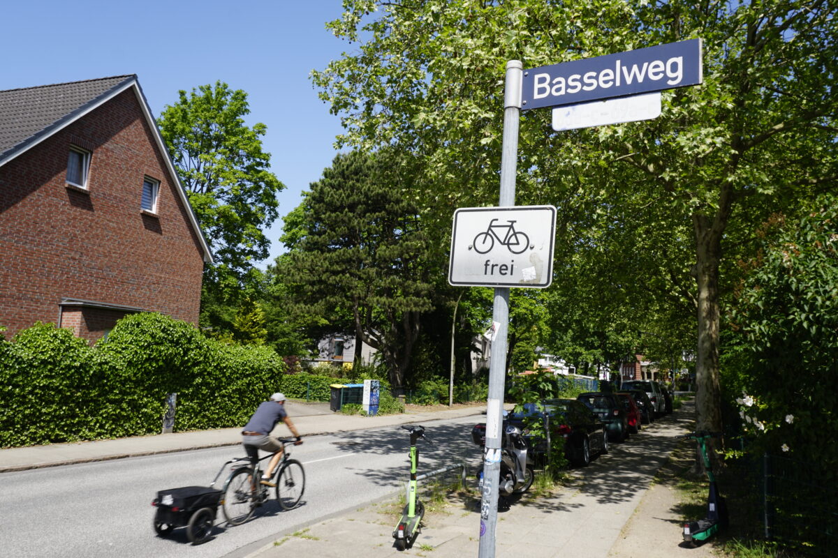 Mehr Sicherheit am Basselweg - dafür setzt sich die Eimsbütteler Bezirkspolitik ein.