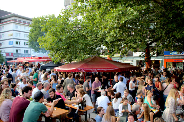 Der Osterstraßen e.V. veranstaltet das erste Midsommarfest auf dem Fanny-Mendelssohn-Platz vom 18.-21.Juni.