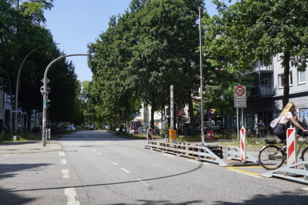 Weil es zu gefährlichen Situationen kam, wurden die Schranken am Freitag kurz nach Inbetriebnahme wieder deaktiviert. Foto: Sarah Jaskulski
